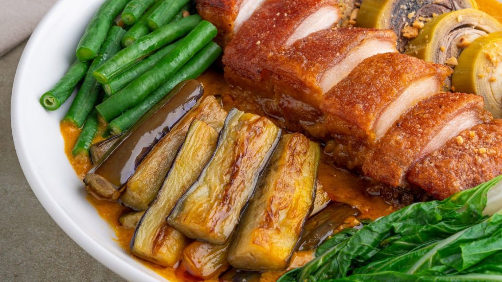 CRISPY PORK KARE-KARE